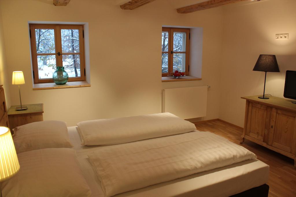Apartment Nester Stumm Buitenkant foto